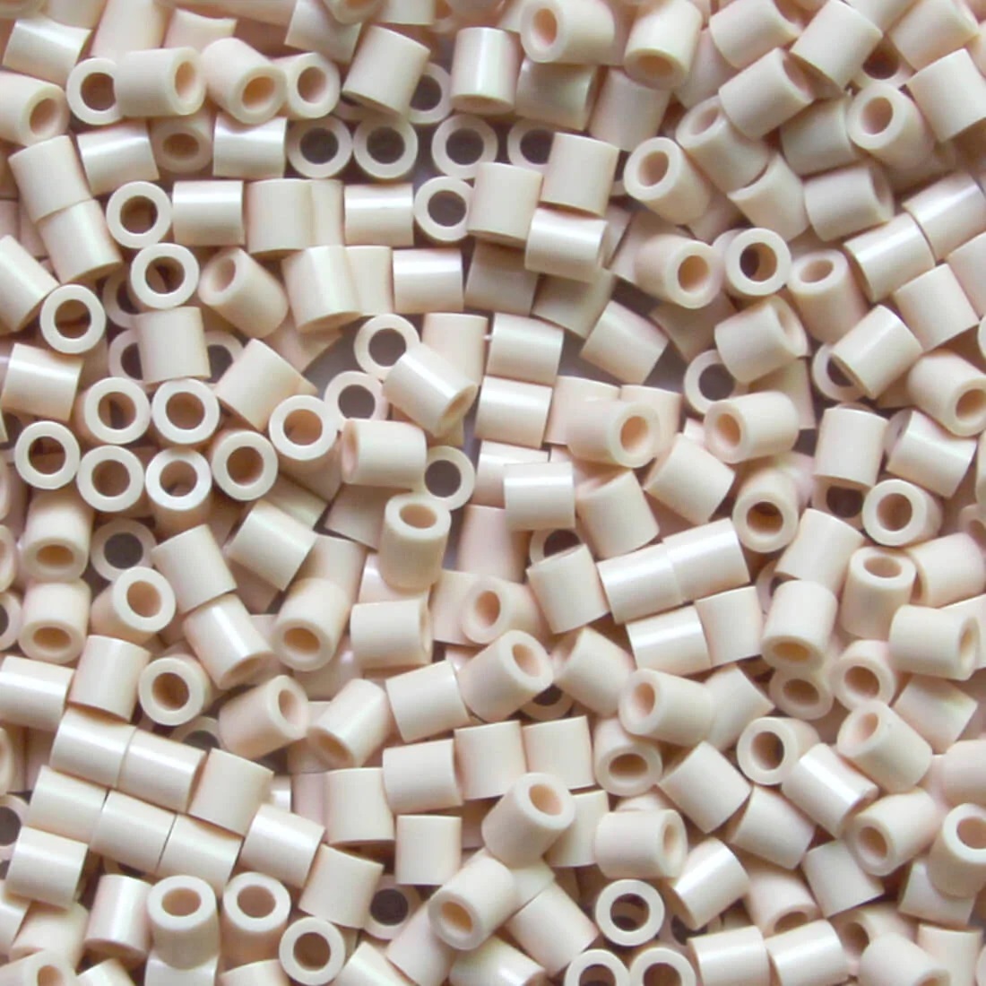 Perles à Fusionner Artkal Taille Midi 5 mm Série S (Sacs de 1000 perles) - Couleur S67