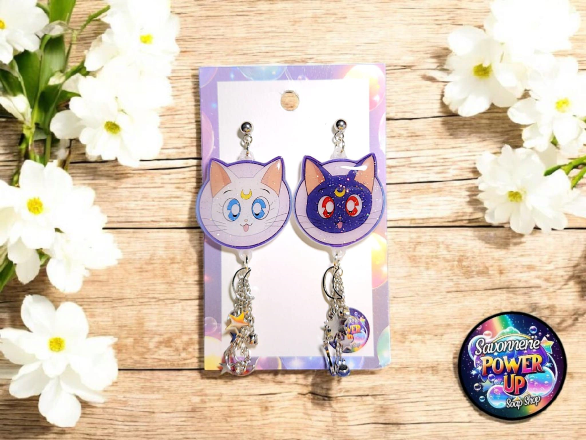 Boucles d'Oreilles Sailor Moon Par Power Up - Luna et Artemis